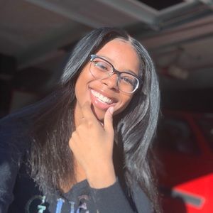 Meet your Posher, Darnisha